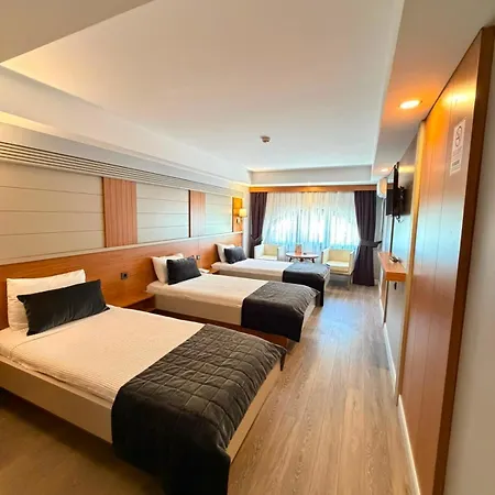 Park 4* إزمير
